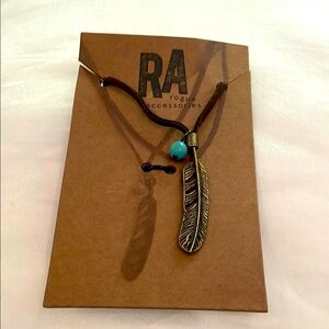 Rogue Accessories Feather Pendant Necklace